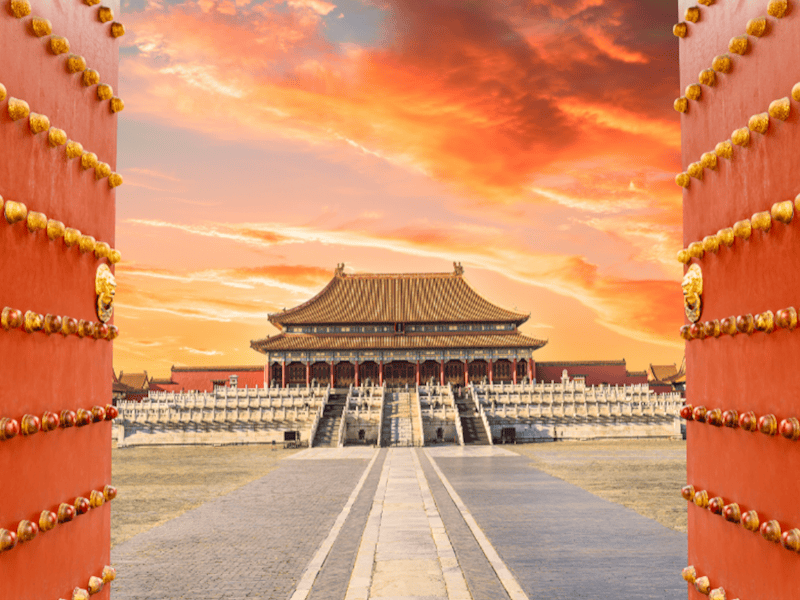 how many tourists visit the forbidden city in 2022